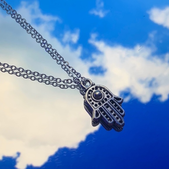 handmade evil eye hand necklace!! - Picture 2 of 3